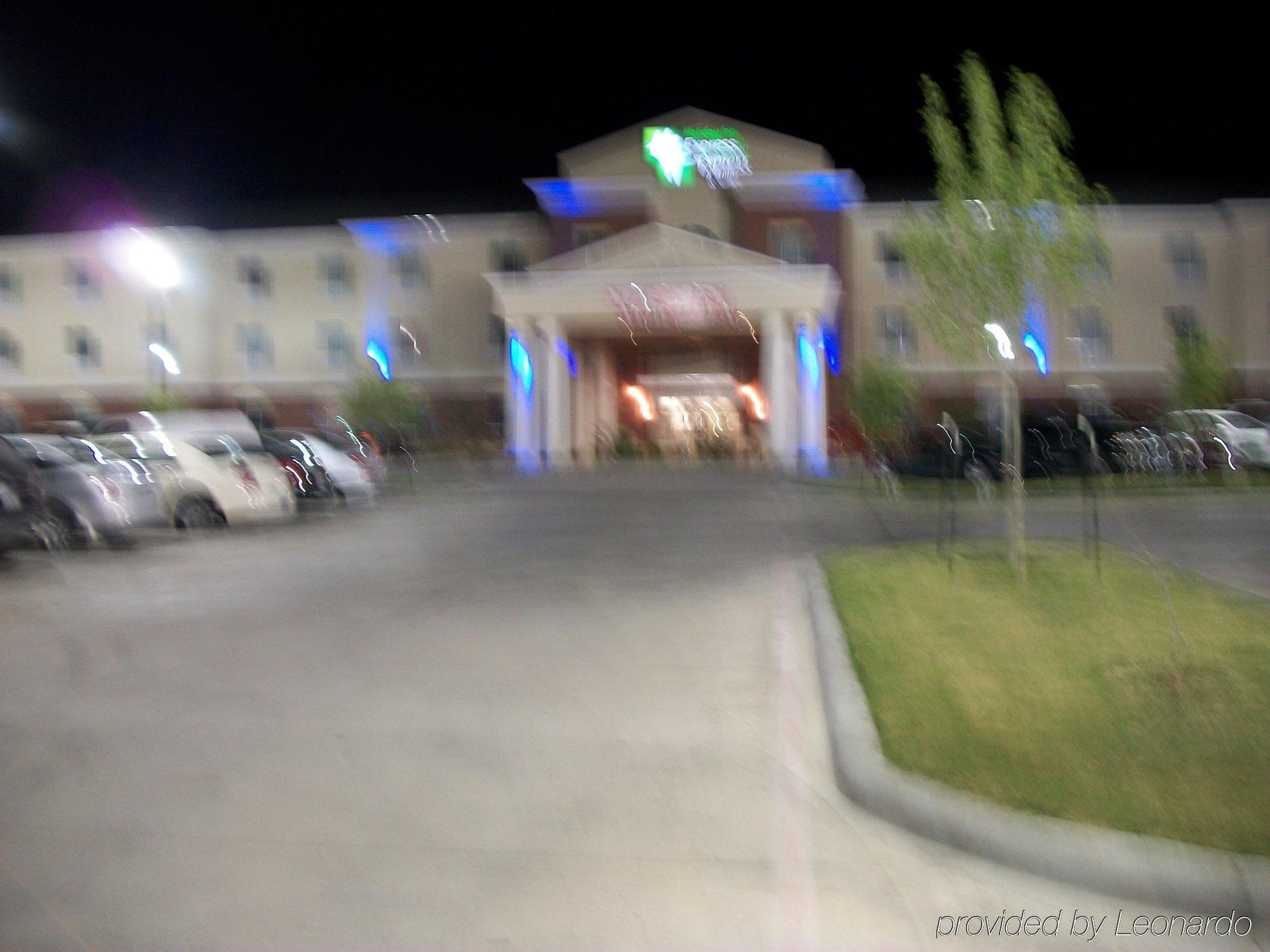Holiday Inn Express Hotel And Suites Fort Stockton, An Ihg Hotel Exterior foto